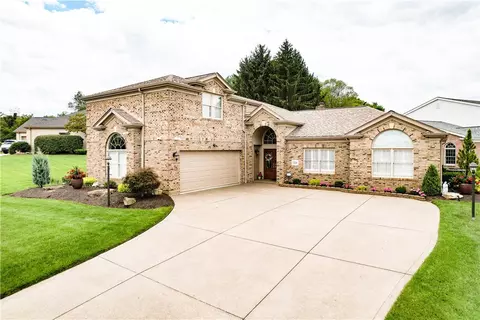 1426 Deep Wood Dr, Pittsburgh, PA 15241