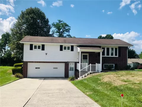 117 Lauretta Ln, Johnstown, PA 15904