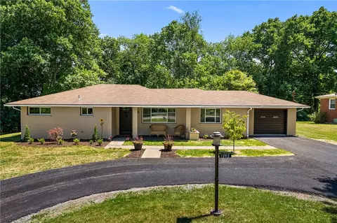 1555 Tuscarawas Rd, Beaver, PA 15009