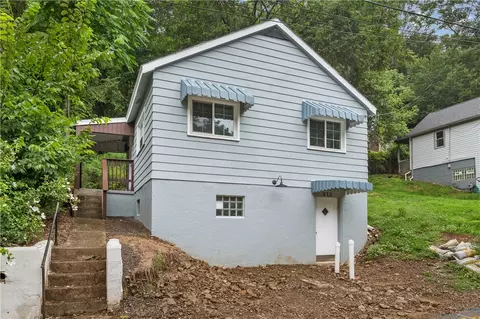 913 Harkness Ln, Sewickley, PA 15143