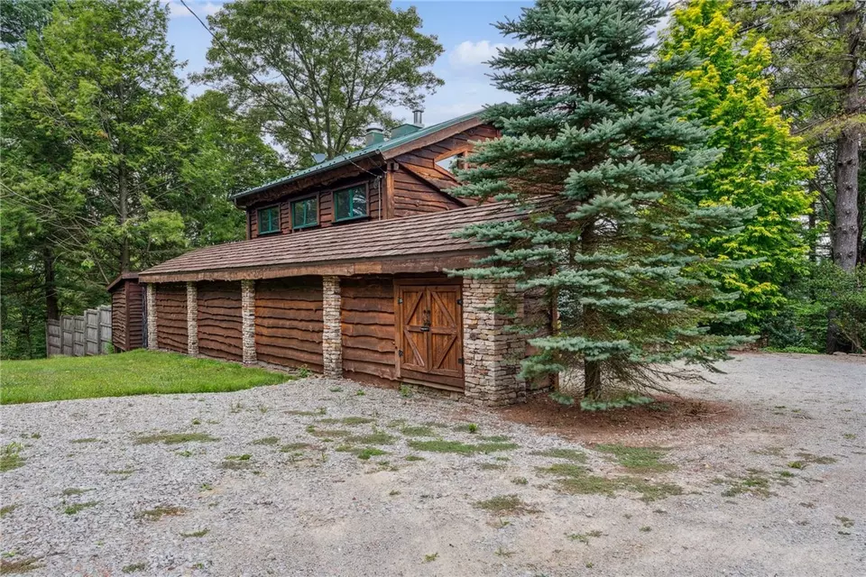  4 Winter Way, Champion, PA 15622 photo 36