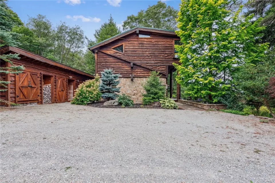  4 Winter Way, Champion, PA 15622 photo 35