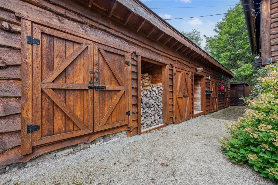  4 Winter Way, Champion, PA 15622 photo 37