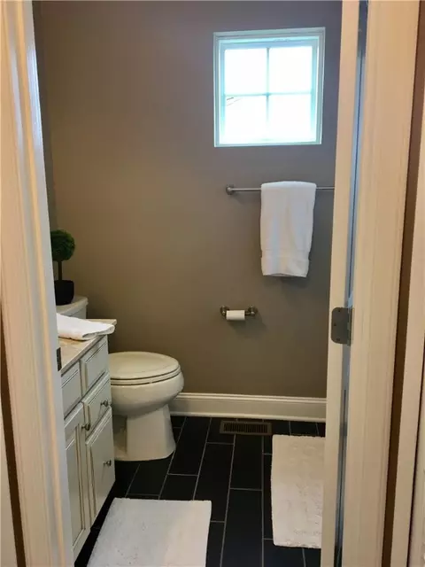 704 Pointe View Dr #D, Mars, PA 16046 photo 29
