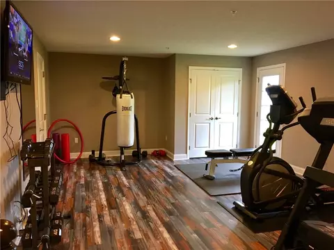 704 Pointe View Dr #D, Mars, PA 16046 photo 33