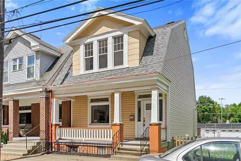 1422 Lowrie St, Pittsburgh, PA 15212