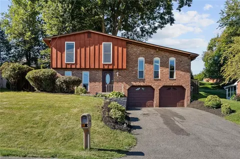 444 Sharon Rd, Moon Township, PA 15108