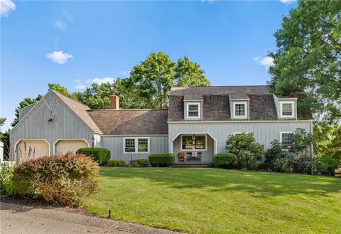 Exterior - 302 Jackson Dr, Apollo, PA 15613 photo 6 of 8