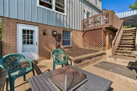 Exterior - 302 Jackson Dr, Apollo, PA 15613 photo 5 of 8