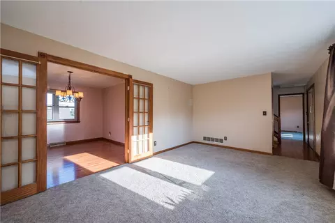 155 Carmella Dr, Irwin, PA 15642 photo 8