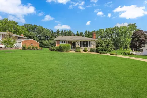 146 Stickle Rd, Beaver Falls, PA 15010