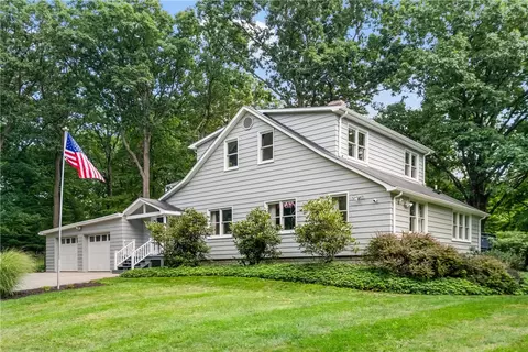 9550 Harding Rd, Pittsburgh, PA 15237
