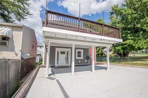 139 E Coffee St, Uniontown, PA 15401