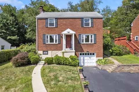 2318 Lambeth Dr, Pittsburgh, PA 15241
