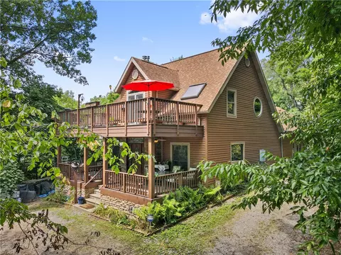 601 6th St E, Beaver Falls, PA 15010