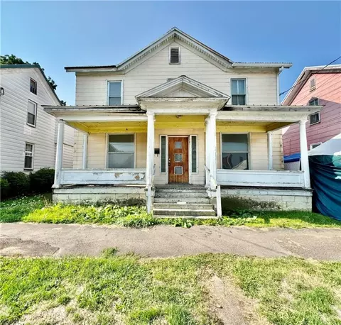 130 Large St, Meyersdale, PA 15552