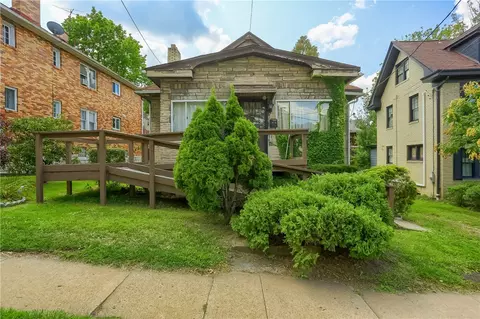 1115 Cochran Rd, Pittsburgh, PA 15243