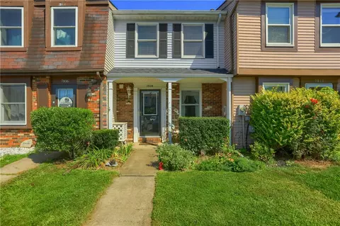7808 Lafayette Sq, Aliquippa, PA 15001