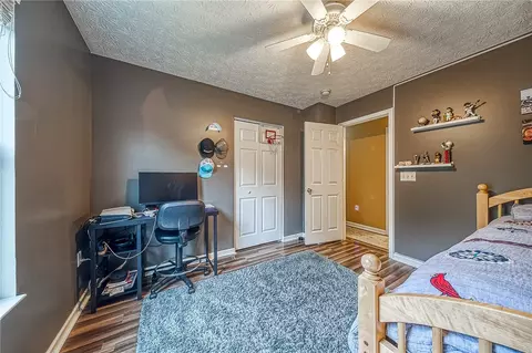 Bedroom - 6466 Lindsey Ln, Export, PA 15632 photo 6 of 7