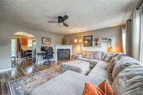 Other - 6466 Lindsey Ln, Export, PA 15632 photo 2 of 7