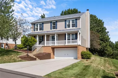 8013 Woodcreek Dr, Bridgeville, PA 15017