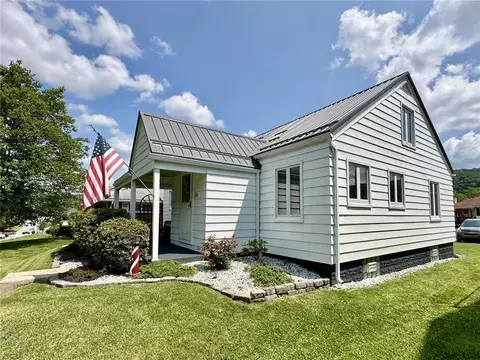 1804 River Rd, North Apollo, PA 15673