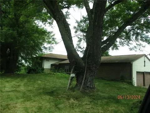 117 Maplehurst Dr, Aliquippa, PA 15001