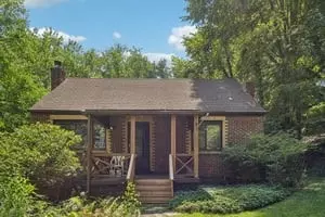 1266 Saxonwald, Pittsburgh, PA 15234