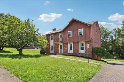 117 Bertley Ridge Dr, Moon Township, PA 15108