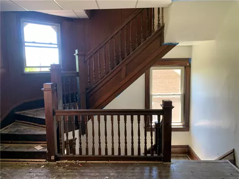 Entry Way - 491 End Ave, Beaver, PA 15009 photo 4 of 5