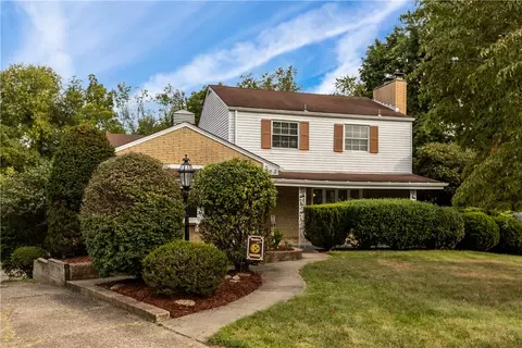 40 Parkview Dr, Carnegie, PA 15106