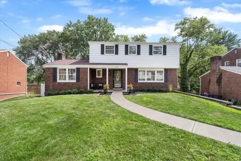 995 Evergreen Dr, Pittsburgh, PA 15235