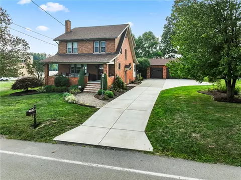 649 Shenango Rd, Beaver Falls, PA 15010