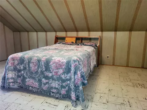 Bedroom - 628 Grange Dr, Apollo, PA 15613 photo 4 of 6