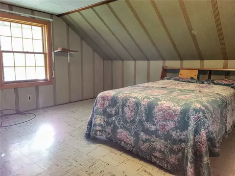Bedroom - 628 Grange Dr, Apollo, PA 15613 photo 5 of 6