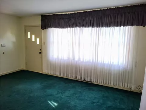 Living - 628 Grange Dr, Apollo, PA 15613 photo 1 of 5