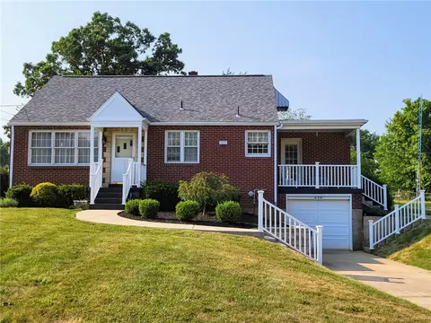 Exterior - 628 Grange Dr, Apollo, PA 15613 photo 2 of 6