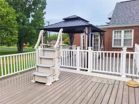Exterior - 628 Grange Dr, Apollo, PA 15613 photo 3 of 6