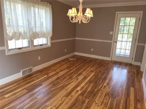 Living - 628 Grange Dr, Apollo, PA 15613 photo 5 of 5