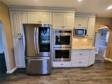 Kitchen - 628 Grange Dr, Apollo, PA 15613 photo 4 of 9