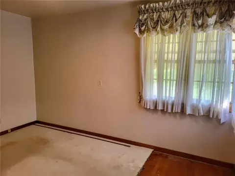 Bedroom - 628 Grange Dr, Apollo, PA 15613 photo 1 of 6