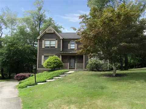 110 Red Oak Ct, Pittsburgh, PA 15237