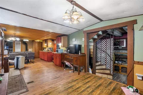 Entry Way - 368 Echo Rdg, Apollo, PA 15613 photo 1 of 3