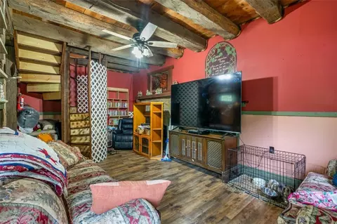 Living - 368 Echo Rdg, Apollo, PA 15613 photo 2 of 2