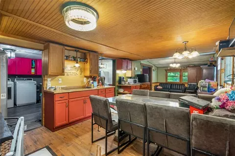 Dining - 368 Echo Rdg, Apollo, PA 15613 photo 2 of 2