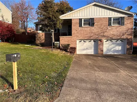 81 Ridgecrest Dr, Pittsburgh, PA 15235