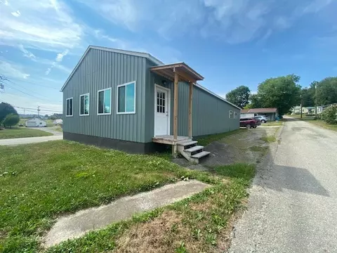 104 Paisley Church Rd, Carmichaels, PA 15320