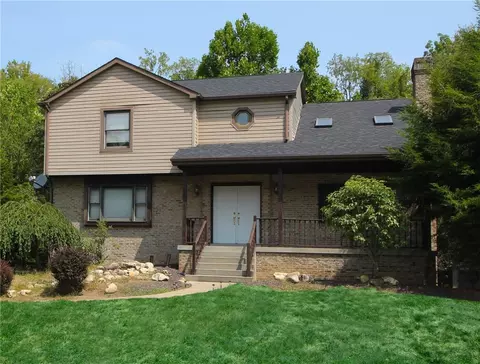 1253 Oakwood Dr, Jefferson Hills, PA 15025