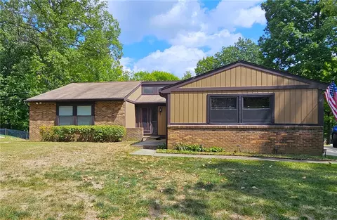 1340 Alamae Lakes Rd, Washington, PA 15301