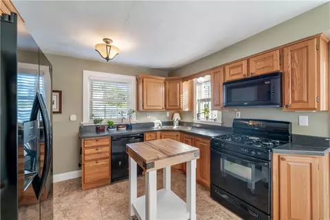 3301 Circle Dr, Pittsburgh, PA 15227 photo 15